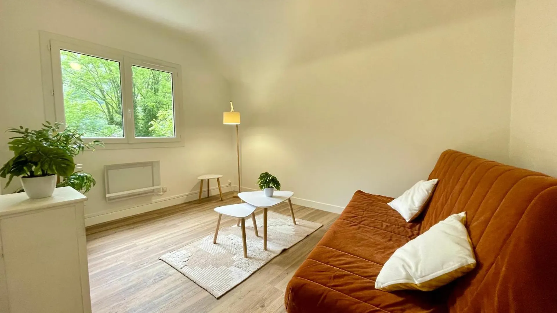 شقة Appartement Avec Grand Espace Vert كوتيريه